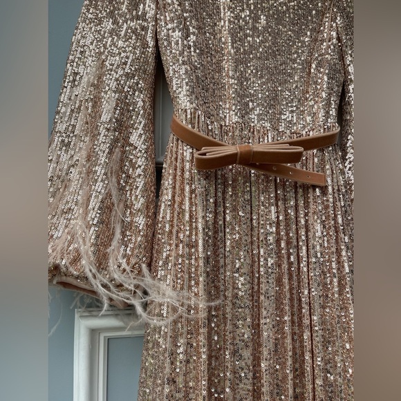 Formal dress - Picture 5 of 10